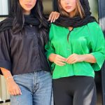 شومیز یقه شکاری مچ دوبل كد ۱۳۴۹